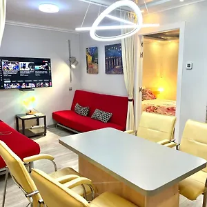  Apartamento Camp Nou, Europa Fira - Modern Two-bedroom With Heating